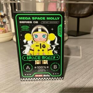 POPMART Mega Space Molly 100% Series 2 Jean-Michel Basquiat